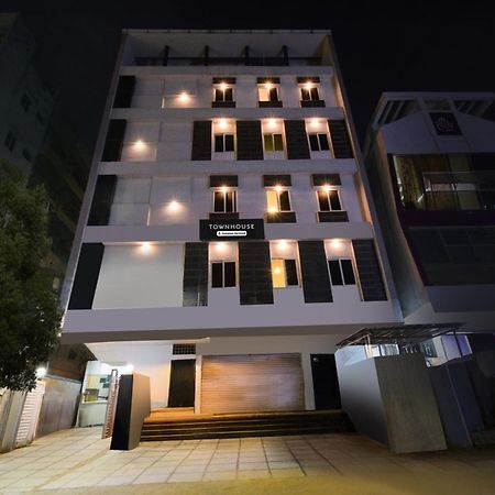 Отель Super Townhouse Alwal Road Trimulgherry Экстерьер фото