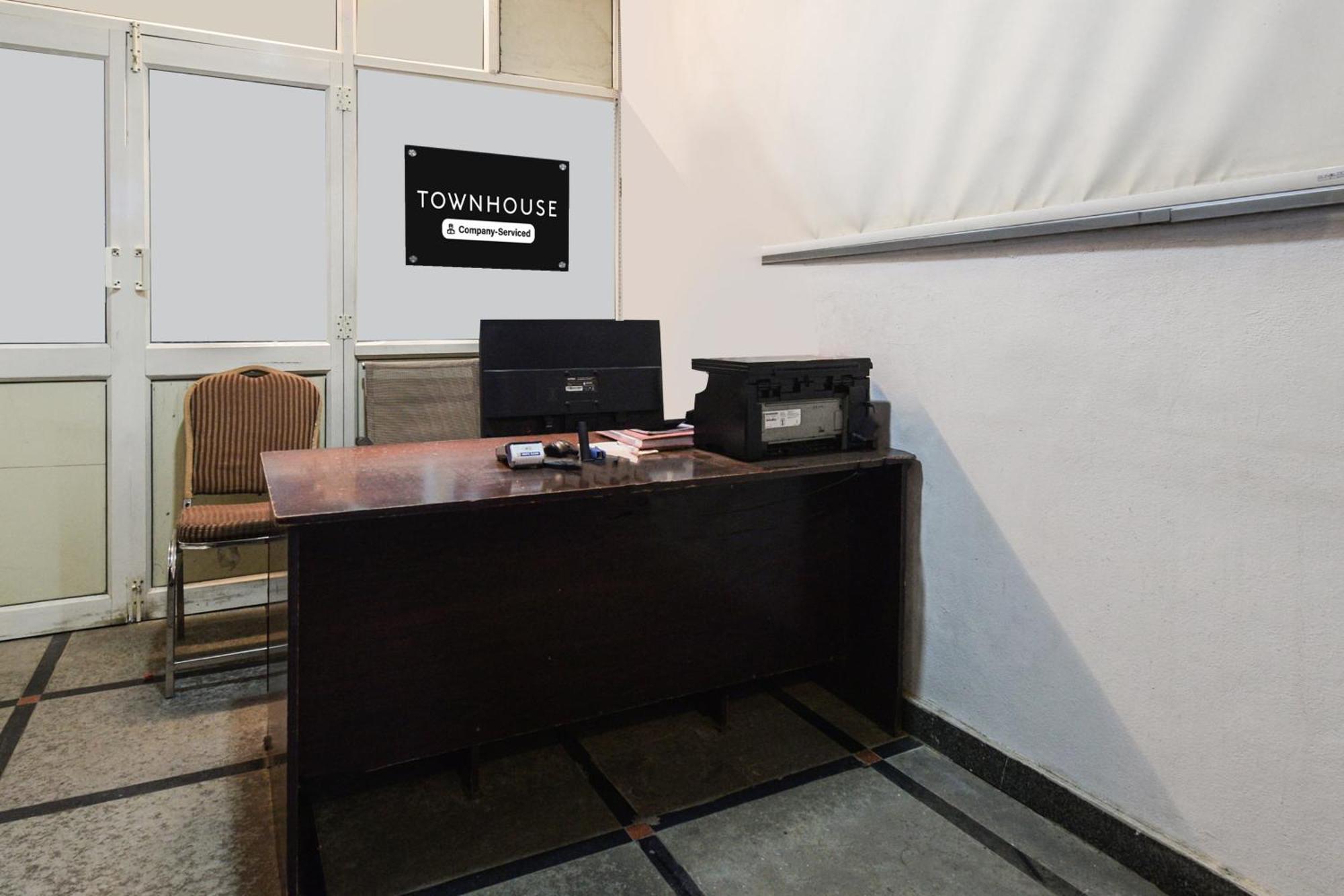 Отель Super Townhouse Alwal Road Trimulgherry Экстерьер фото