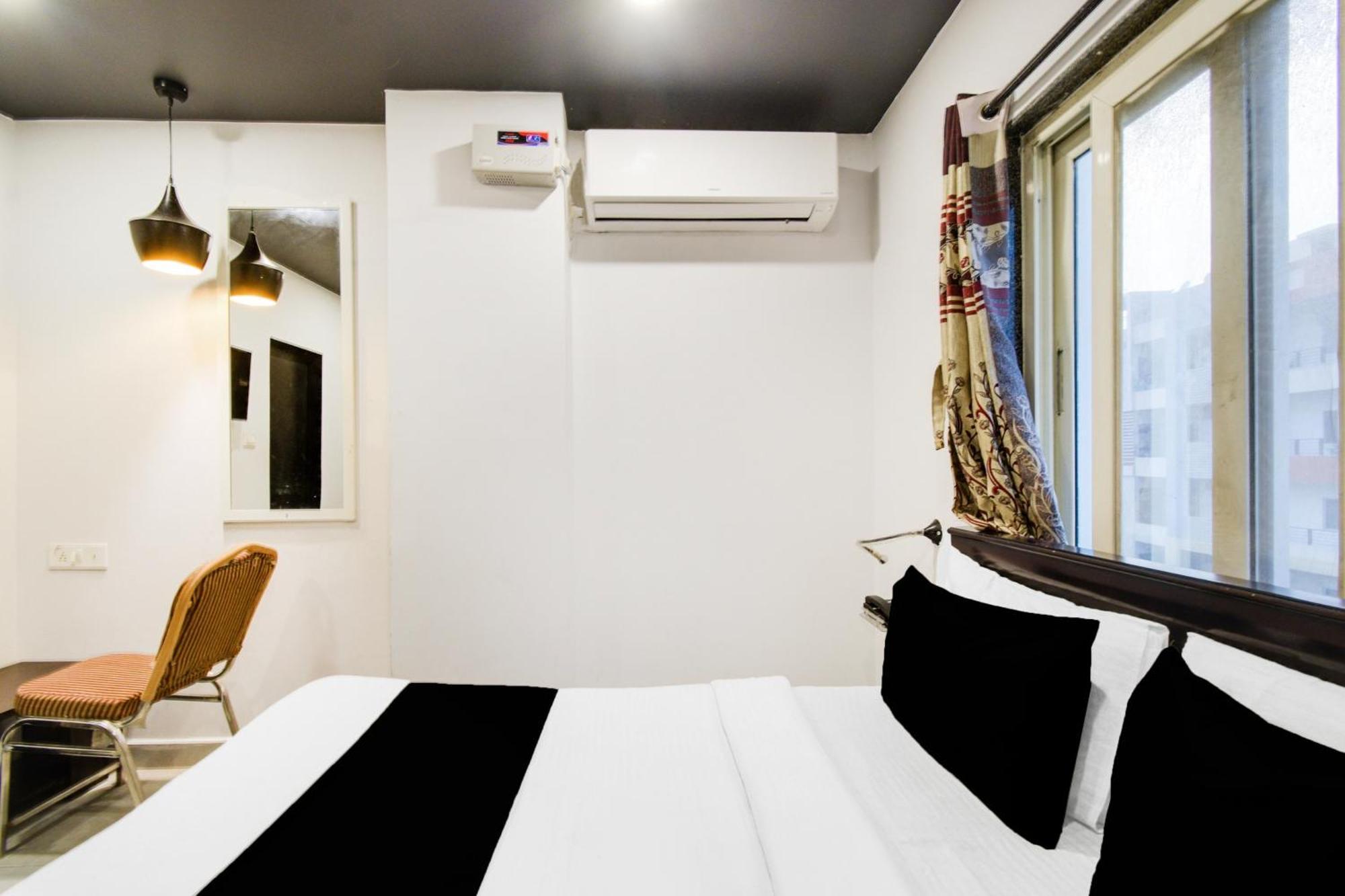 Отель Super Townhouse Alwal Road Trimulgherry Экстерьер фото